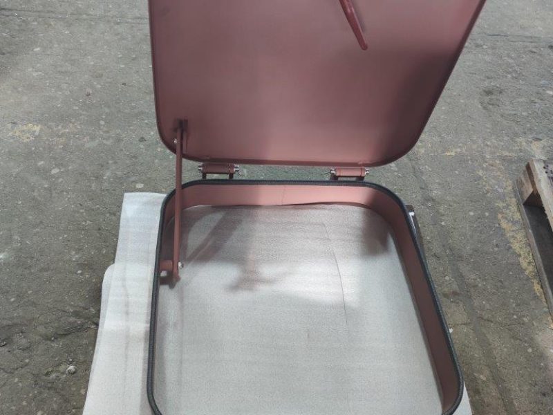 Luik B1 - spatwaterdicht - knevelbediening